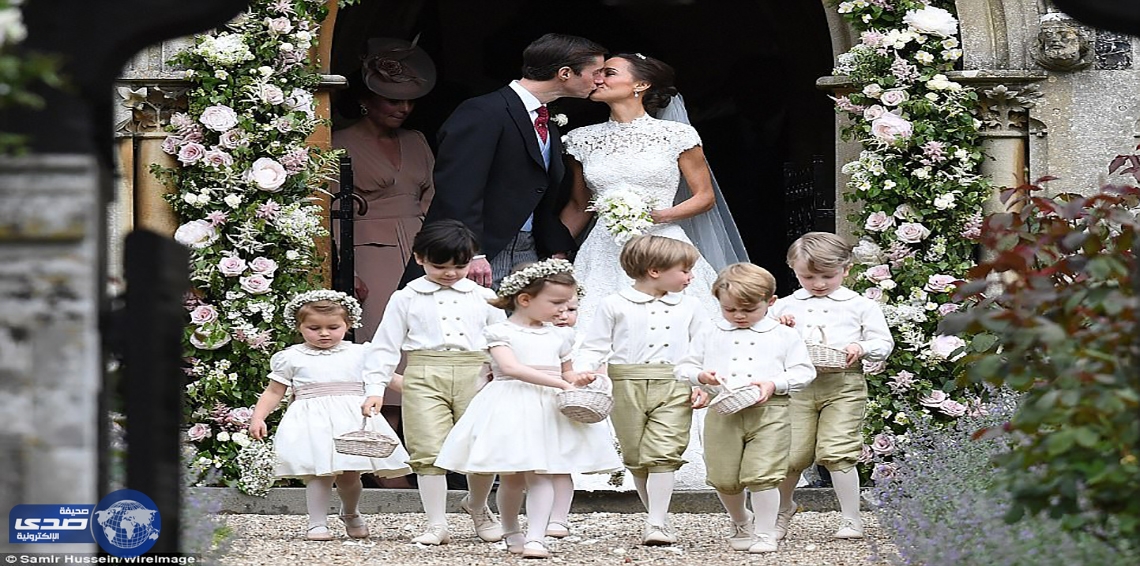 بالفيديو.. الأمير جورج يتسبب في إحداث ضجة بزفاف دوقة كامبريدج