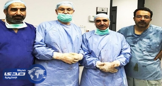 مستشفى أملج ينقذ شابًا من طعنة قاتلة في الصدر