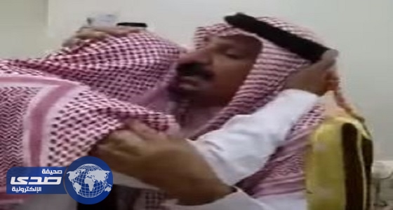 بالفيديو.. مواطن يعفو عن قاتل ابنه قبل أسابيع من القصاص