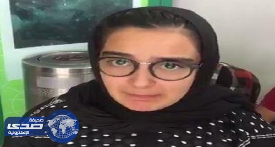 بالفيديو.. منع ناشطة من ذوي الاحتياجات من دخول صالة السفر بمطار الجوف