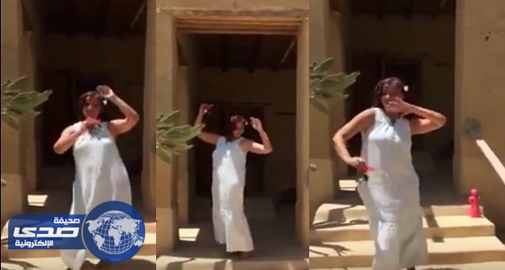 بالفيديو.. «دكتورة الآداب المصرية» ترقص بملابس مثيرة بعد إعلان ترشحها للرئاسة