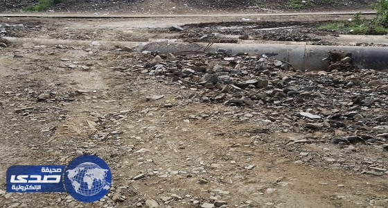 قرية مجايرة بمحافظة هروب بجازان محاصرة بالسيول