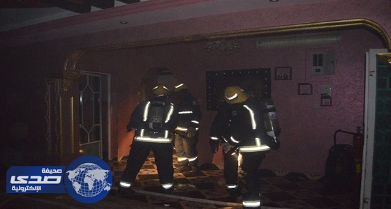 مدني رفحاء يخمد حريقا في منزل بسبب التماس كهربائي