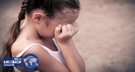 تفاصيل اغتصاب طفلة عمرها 4 سنوات بمخيمات اللاجئين باليونان