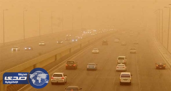 خبير مناخي يحذر من رياح نشطة مثيرة للأتربة على منطقتين