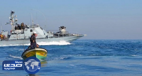 بحرية الاحتلال تعتقل 3 صيادين فلسطينيين قبالة شواطئ غزة