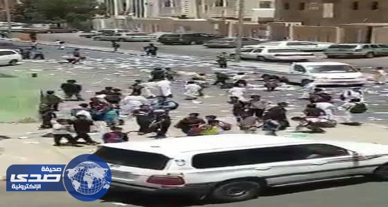 الرقابة و التحقيق تكشف المسؤولين عن حادثة رمي و تمزيق الكتب في تبوك