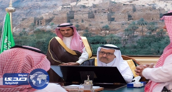 أمير الباحة يبدأ مهامه باستقبال المراجعين ويستمع لمطالبهم