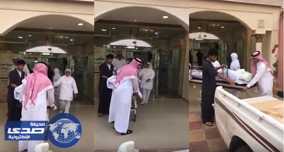 بالفيديو.. مستشفى ينقل مسن يعاني من كسور بالحوض في صندوق «وانيت»