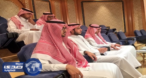 مجلس الشورى يثير الجدل على تويتر بسبب صورة حضور الجلسة