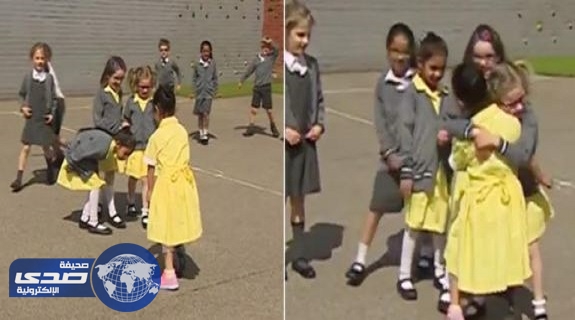 بالفيديو.. رد فعل مؤثر لطفلة مبتورة القدم بين صديقاتها