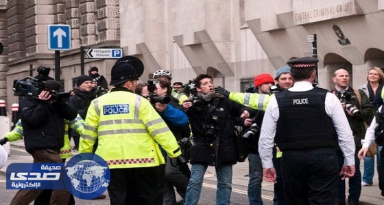 شرطة لندن تتهم 3 رجال بشأن اعتداءات إرهابية مزعومة في بريطانيا