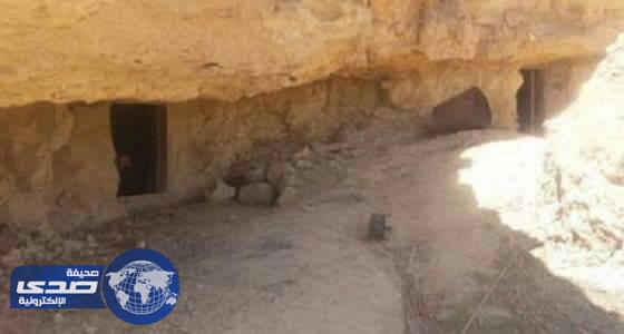 الجيش المصري يدمر مخابىء سرية للتكفيريين ويقبض على ثلاثة منهم وسط سيناء