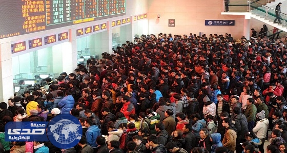 تقرير يكشف خطورة الكثافة السكانية فى الصين في العطلة