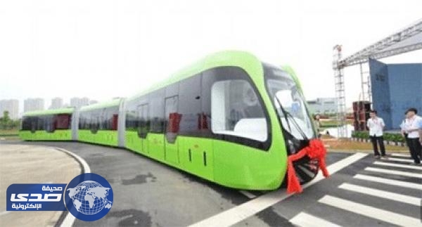 أول قطار بلا سكة حديد في الصين