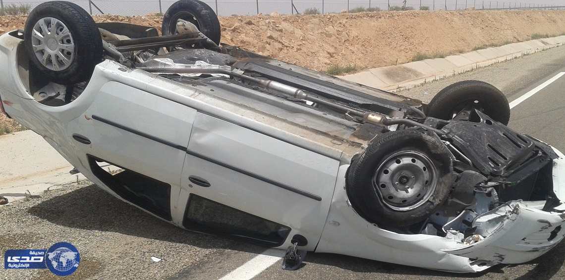 بالصور .. نجاة سائق من حادث مروع