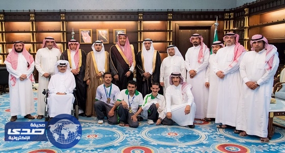 أمير الباحة يبحث شئون الرياضة بالمنطقة مع المختصين