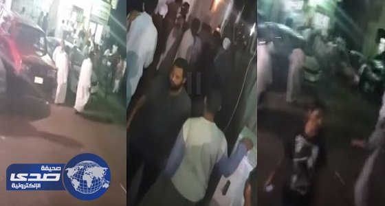 بالفيديو.. مضاربة عنيفة بين عمالة وافدة في جدة