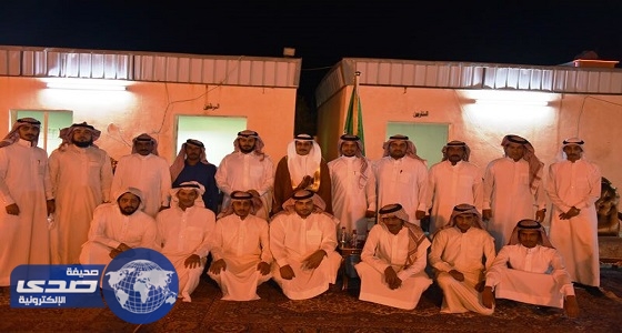 بالصور.. رئيس مركز هديب يستقبل المبايعين لولي العهد