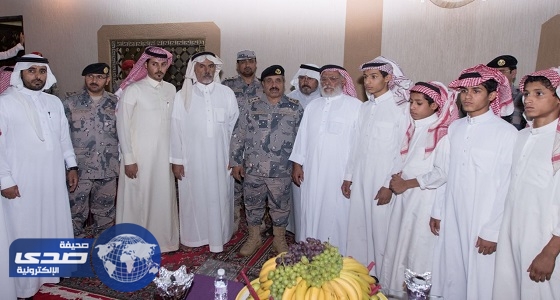 الفريق البلوي يقدم واجب العزاء لأسرة الشهيد متعب بن علي آل عرفان بمحافظة طريب