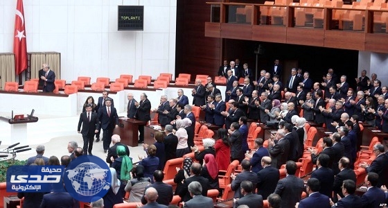البرلمان التركي يوافق على نشر قوات في قطر
