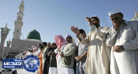 معتمرون قطريون يكشفون حقيقة ما يواجهوه بالمسجد النبوي