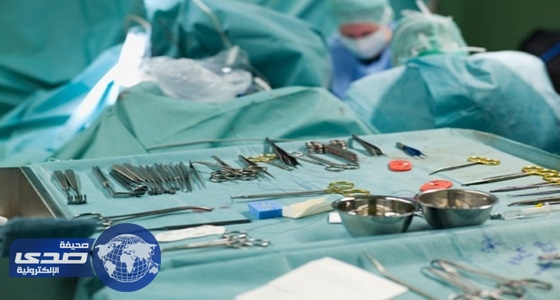 طبيب بمستشفى الإمام بالرياض ينقذ أذن مقيم من البتر