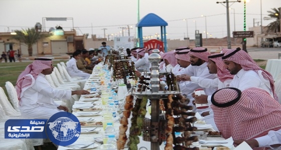 تنظيم إفطار جماعي رسمي لأهالي مركز البطين بحضو سمو الأمير