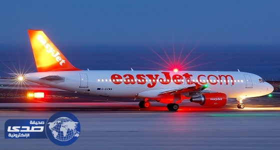 قائد طائرة يطلب من الركاب إجراء قرعة ليقرر السفر من عدمه