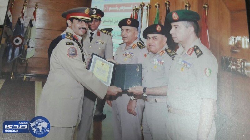 العقيد ثابت آل عبيد يحصل على المركز الأول بأكاديمية ناصر العسكرية في مصر