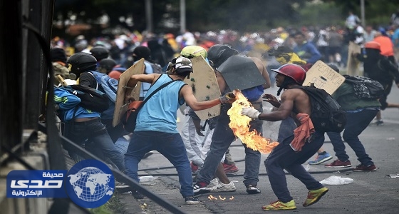 آلاف المتظاهرين في فنزويلا تنديدًا بالقمع