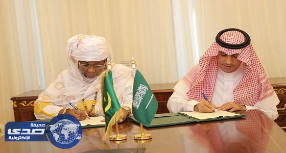 وزيرا ” العمل والتنمية الاجتماعية ” و ” الوظيفة والعمل الموريتانية ” يوقعان اتفاقية ثنائية