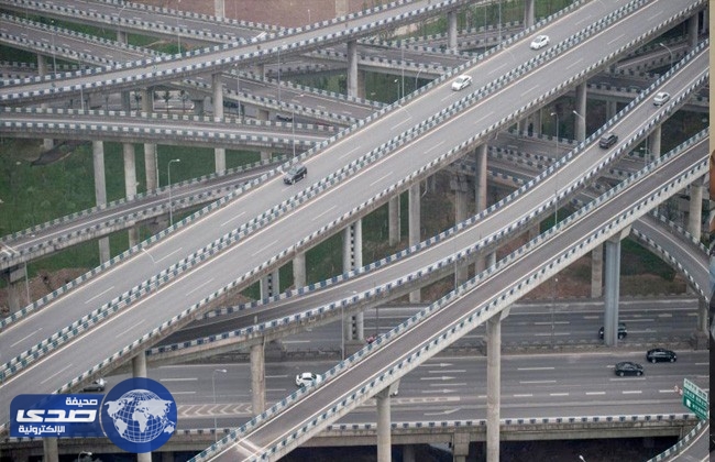 بالصورة.. شبكة جسور تضم 20 حارة في الصين