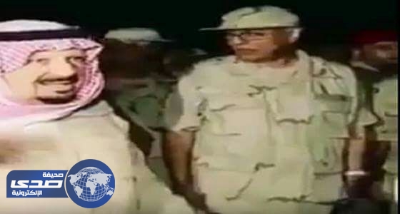 بالفيديو.. الأمير عبدالرحمن يوجه الجنود بإستبدال أطلق بـ «الله أكبر»