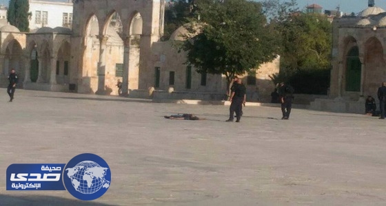 بالصور..استشهاد 3 فلسطينيين برصاص قوات الاحتلال في المسجد الأقصى