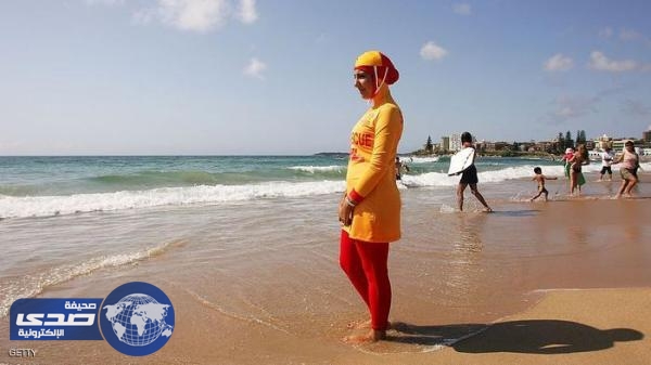 دولة عربية تمنع النساء من السباحة في الشاطئ بالبوركيني