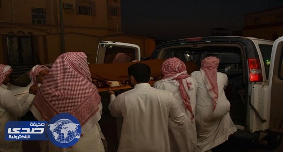 بالصور.. أهالي الأحساء يشيعون جثمان «التركي» ضحية الإرهاب