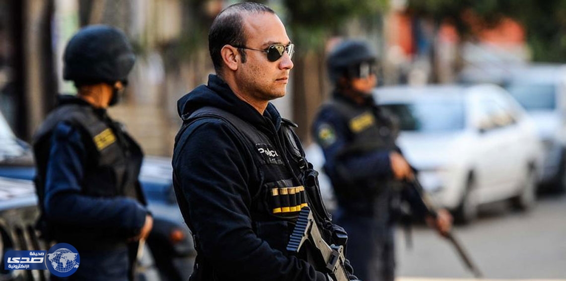 متهم يهرب من شرطي مكلف بحراسته بطريقة غريبة