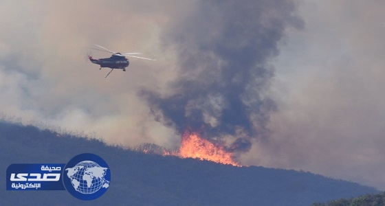 بالصور.. الطائرات الأمريكية تكافح النيران في ولاية كاليفورنيا