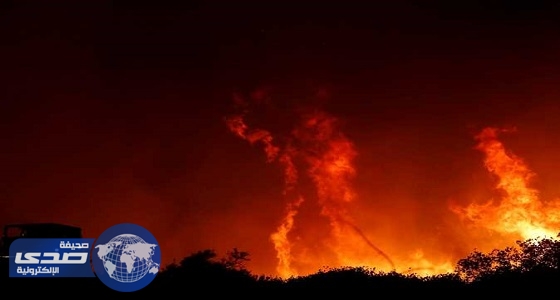 حريق هائل في غابات كاليفورنيا يجبر السكان على إخلاء منازلهم