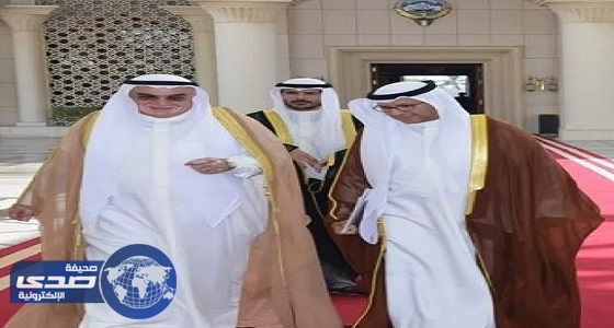 مبعوث أمير الكويت يغادر إلى قطر حاملا رسالة لـ«تميم»