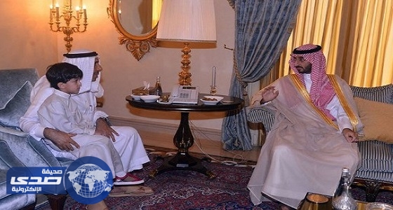 ⁠⁠⁠⁠⁠نائب أمير مكة يقدم التعازي لـ &#8221; السعدي &#8221; في وفاة والدته