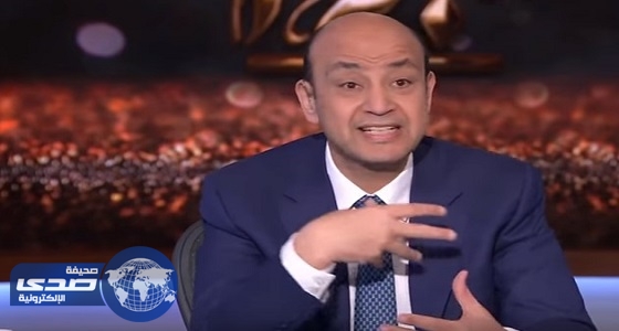بالفيديو.. إعلامي مصري مهاجمًا مذيع الجزيرة: «هتتعلق من رجليك»