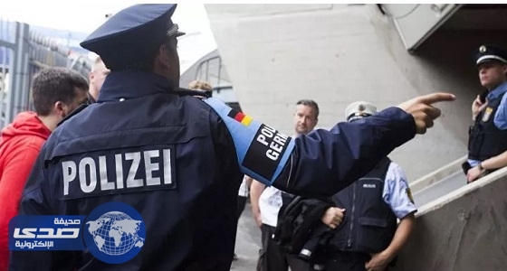 ألمانيا تعتقل صبيا يوزع أموالا على المارة لإسعادهم