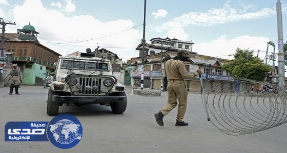 مقتل امرأة وإصابة 7 أشخاص في اشتباك بين القوات الهندية ومتمردين بكشمير