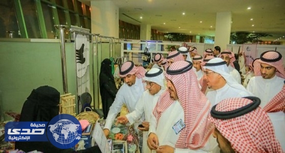 بدء مهرجان «أنا وعائلتي» للتسوق بعنيزة