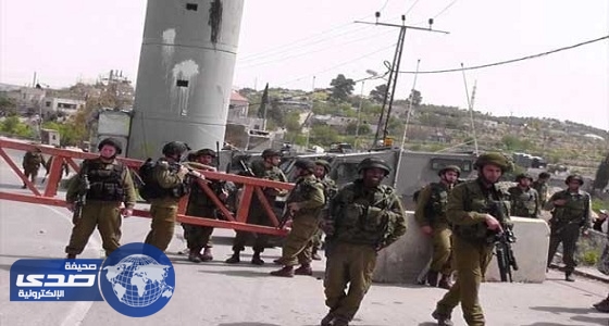قوات الاحتلال تغلق حاجز حوارة وتصيب فلسطينيين بالرصاص الحي بجيوس والحمرا