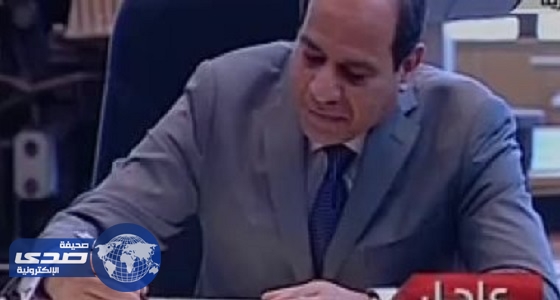 الرئيس المصري يتفقد مكتبة الأسكندرية