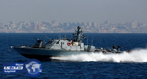 زوارق تابعة للاحتلال الإسرائيلي تستهدف الصيادين الفلسطينيين ببحر غزة