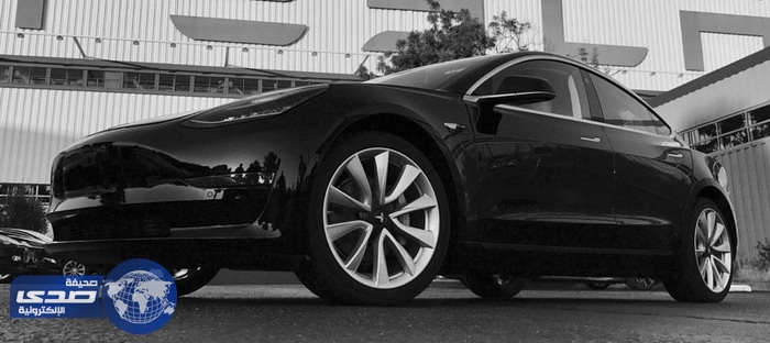 أول نسخ تسلا Model 3 تخرج من مصنع فريمونت